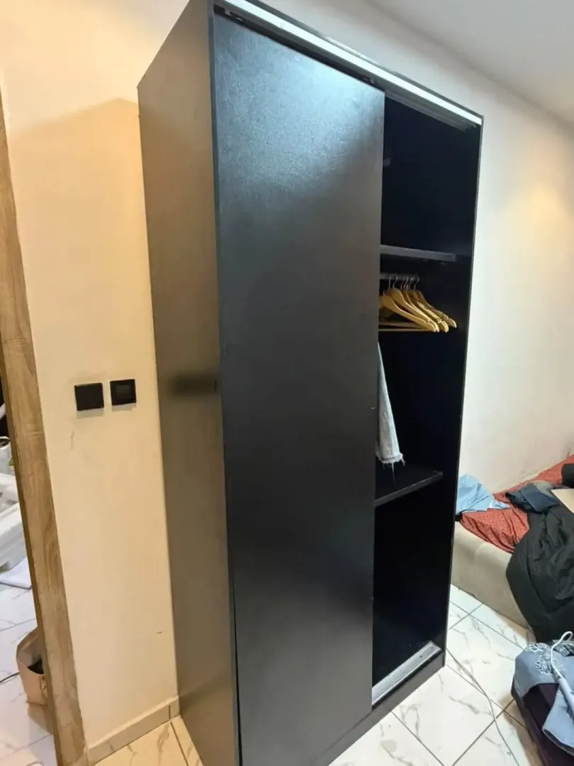 Sliding door wardrobe